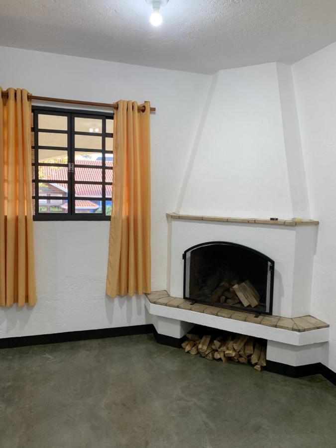 Casa Da Ines Exclusiva Para 01 Ou 02 Casais Ou Familia 蒙特韦尔迪 外观 照片