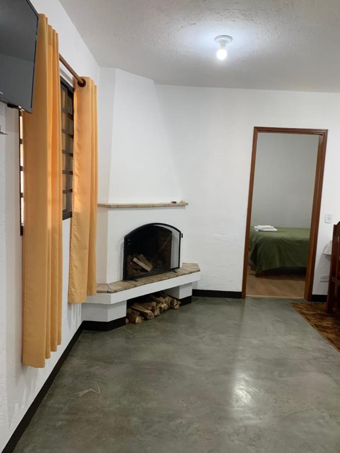 Casa Da Ines Exclusiva Para 01 Ou 02 Casais Ou Familia 蒙特韦尔迪 外观 照片